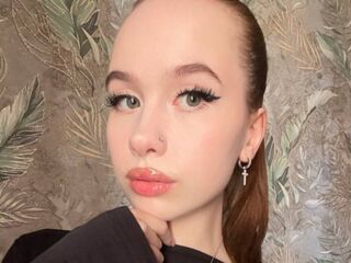 camgirl playing with dildo VelvetForst