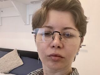 nude webcamgirl VelvetVenom