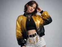 naughty cam girl fingering shaved pussy WendyFinch