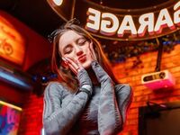 fingering girl chat XeniaUsher