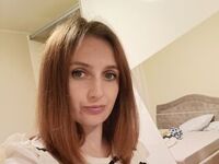 girl topless lunaIna